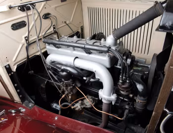 Bajo el capó 1932 Plymouth PA Convertible Coupe