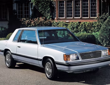1989 Plymouth Reliant Canada K 2-door Sedan