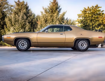 1971 Plymouth Road Runner 426 Hemi (RM23)