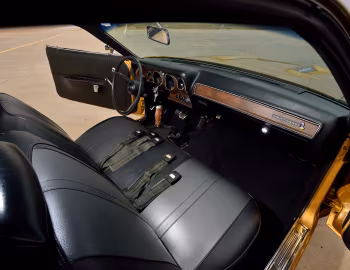 Interior 1971 Plymouth Road Runner 440+6 (GR2 RM23)