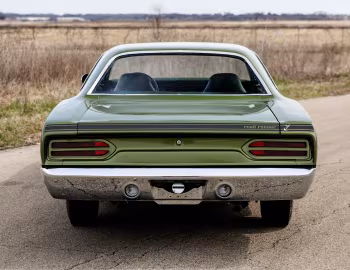 1970 Plymouth Road Runner 440+6 Hardtop Coupe (FR2 RM23)
