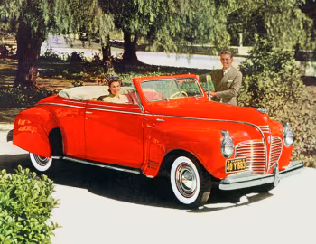 1941 Plymouth Special DeLuxe Convertible Coupe (P12 304)