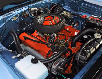Bajo el capó 1969 Plymouth Sport Satellite Convertible (RP27)