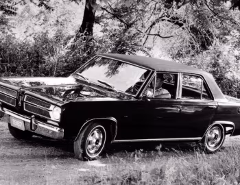 1967 Plymouth Valiant Signet Sedan (CV1/2 VH41)