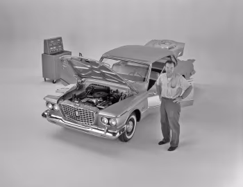 1961 Plymouth Valiant V-200 2-door Hardtop (RV1-H 132)
