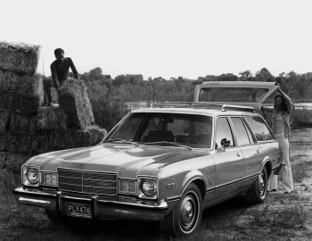 1976 Plymouth Volare Station Wagon (HL45) '1975–76