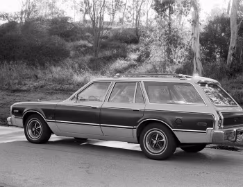 1976 Plymouth Volare Premier Station Wagon (HH45)