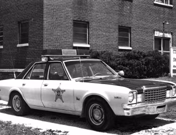 1979 Plymouth Volare Sedan Police (HL41)