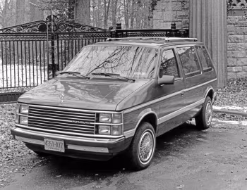 1984 Plymouth Voyager LE (P36)