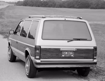 1984–86 Plymouth Voyager (S) '1984–86