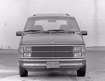 1984 Plymouth Voyager LE (P36)