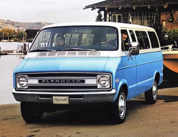 1975–76 Plymouth Voyager Wagon