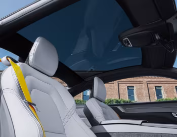Інтер'єр 2021 Polestar 1 [North America] '2020–21