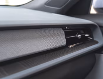 Інтер'єр 2021–23 Polestar 2 [North America] '2020–23