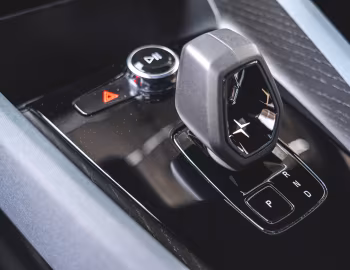 Інтер'єр 2021–23 Polestar 2 [North America] '2020–23