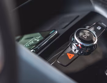 Інтер'єр 2021–23 Polestar 2 [North America] '2020–23