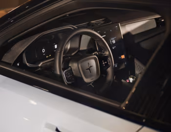 Інтэр'ер Polestar 2 [South Korea] '2020–23