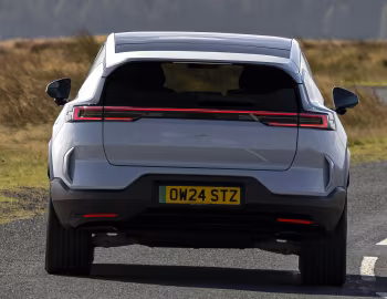 Polestar 3 [UK-spec] '2024–pr.