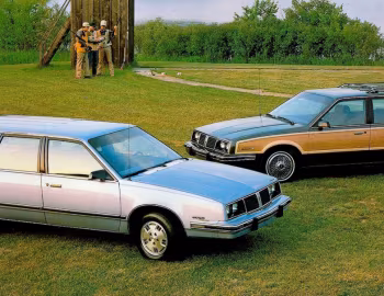 1984 Pontiac 6000 Station Wagon & 6000 LE Station Wagon