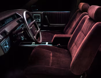 Interior 1985 Pontiac 6000 STE (2A H19)