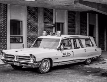 1965 Superior-Pontiac Ambulance (Model 206)