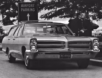 1966 Pontiac Bonneville Station Wagon (26245)