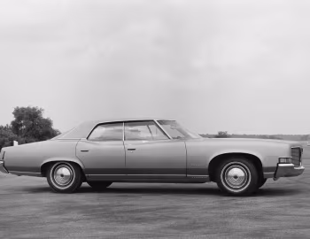 1971 Pontiac Bonneville 4-door Hardtop (26239)