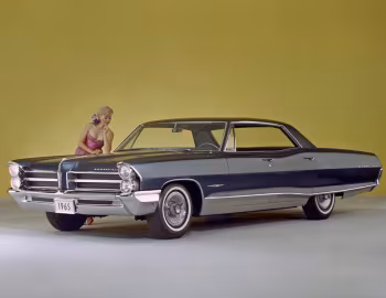 1965 Pontiac Bonneville 4-door Vista (26239)