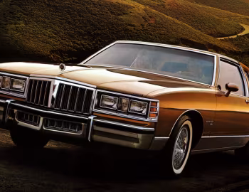 1980 Pontiac Bonneville Brougham Coupe (Q37)