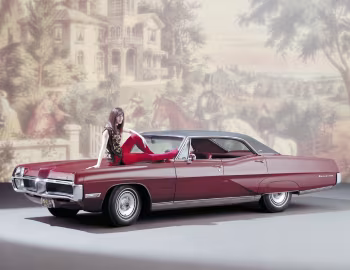 1967 Pontiac Bonneville Brougham 4-door Hardtop (26239) '1966–67