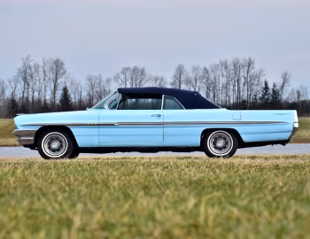 1961 Pontiac Bonneville Convertible (2867)