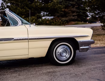 1961 Pontiac Bonneville Convertible (2867)