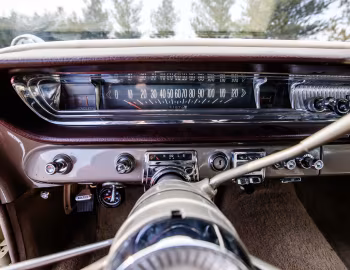 Torpedo 1961 Pontiac Bonneville Convertible (2867)