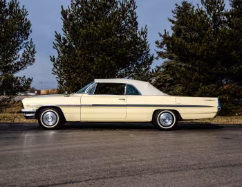 1961 Pontiac Bonneville Convertible (2867)