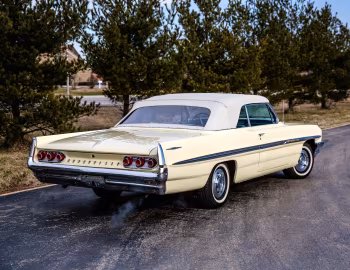 1961 Pontiac Bonneville Convertible (2867)
