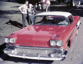 1958 Pontiac Bonneville Custom Sport Coupe (2547SD)