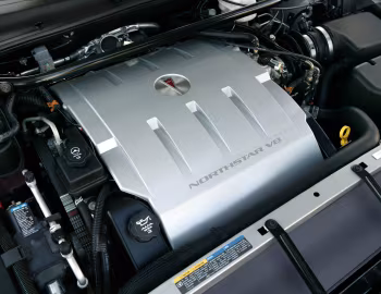 Bajo el capó 2004–05 Pontiac Bonneville GXP '2003–05