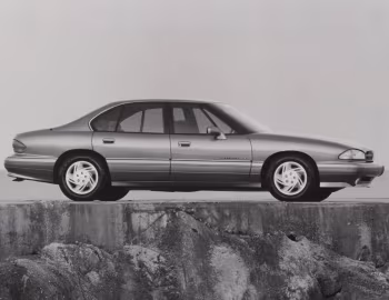 1992–95 Pontiac Bonneville SE (X69P) '1991–95
