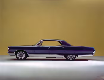 1965 Pontiac Bonneville 4-door Vista (26239)