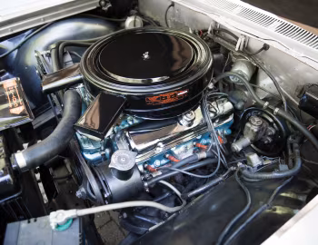 Bajo el capó 1961 Pontiac Catalina Convertible (2367)