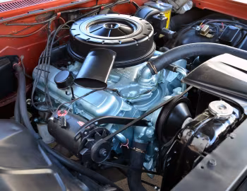 Bajo el capó 1960 Pontiac Catalina Convertible (2167)