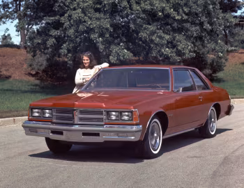 1977 Pontiac Catalina Coupe (2B L37)
