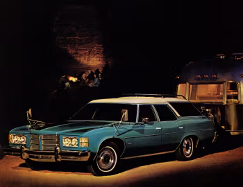 1975 Pontiac Catalina Safari (2BL L35/L45)
