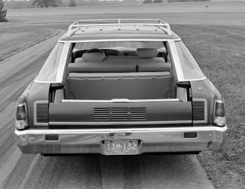 1971 Pontiac Catalina Safari (25235/25245)