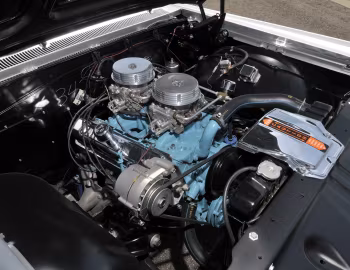 Bajo el capó 1963 Pontiac Catalina Super-Duty 421 Factory Lightweight (2347)