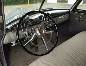 Interior 1951 Pontiac Chieftain DeLuxe Eight Sedan (2769)