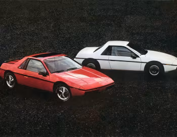 1984 Pontiac Fiero SE & 1984 Pontiac Fiero