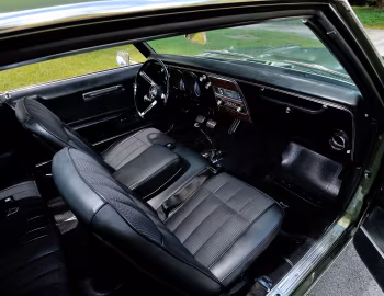 Interior 1968 Pontiac Firebird 400 L67 Ram Air II (2337)