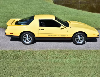 1987 Pontiac Firebird Formula 350 (2F FS2)