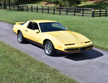 1987 Pontiac Firebird Formula 350 (2F FS2)